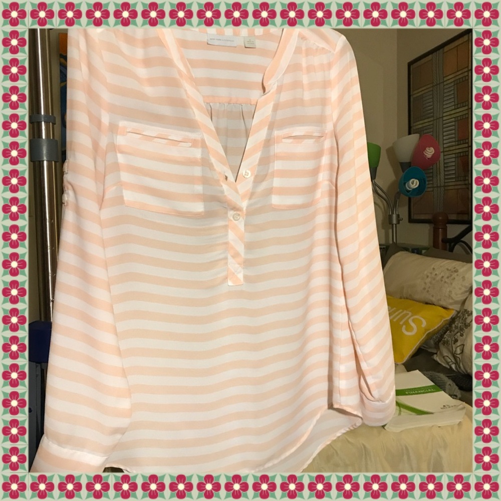 👑NEW👑 NY&C Striped Blouse
